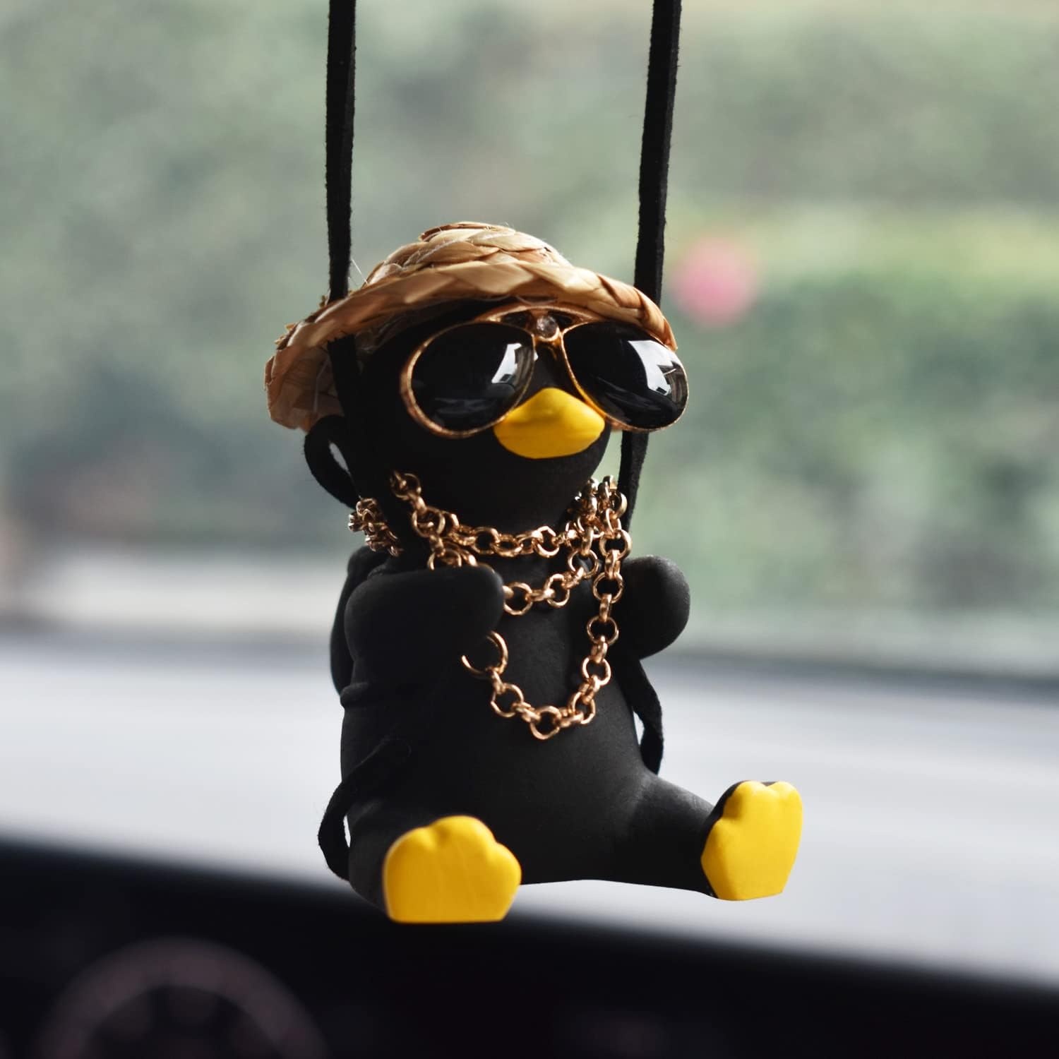 Swinging Duck Car Hanging Ornament, Cool Car Hanging Accessories for Rear View Mirror, Cute Car Pendant Swinging Sunglasses Duck Hanging Swing