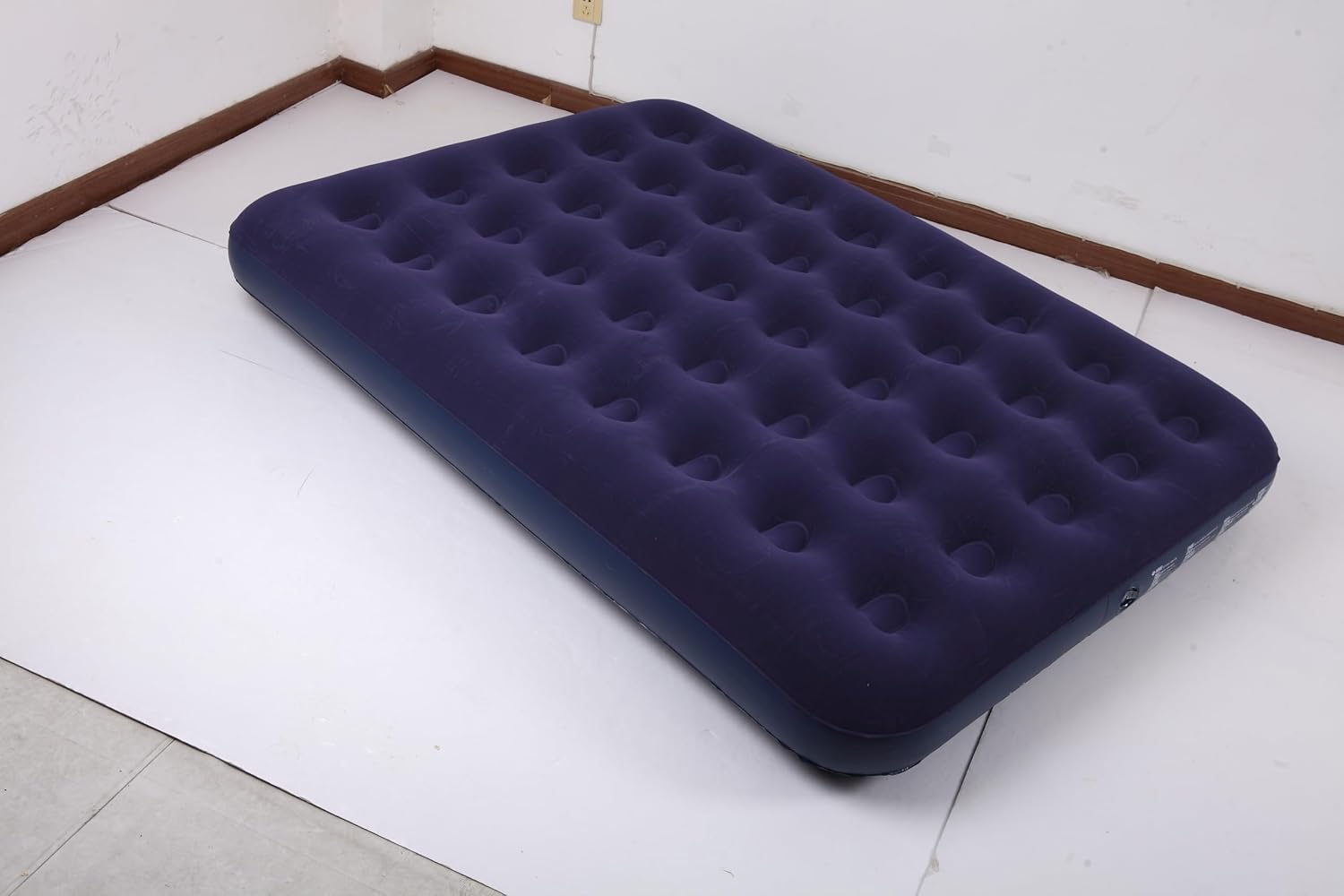 SKY-TOUCH Lightweight Inflatable Air Mattress, Portable Camping Air Bed Comfort Dual-Surface Airbed, Portable Air Bed for Camping, Home & Travel, Flocked Airbed
