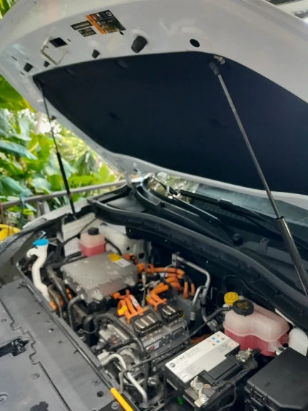 مساعدات غطاء المحرك لـ MG ZS / MG5