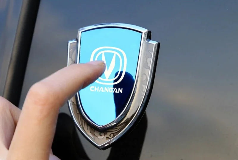 شعارات معدنية لـ Changan CS95