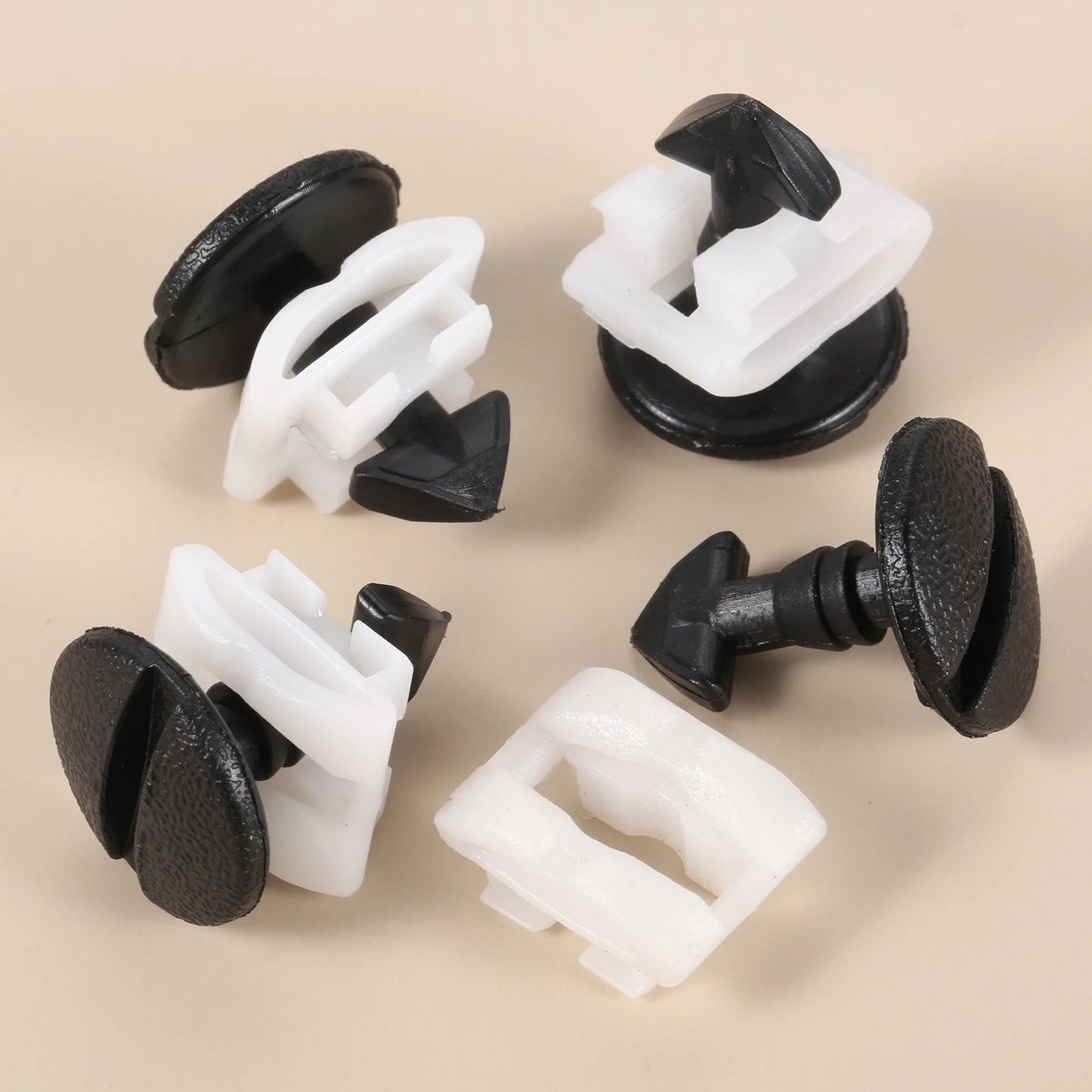4Pcs For Land Range Rover Sport Discovery 3 4 LR2 LR3 LR4 Freelander 2 Rear Bumper Turn Lock Twist Clips Tow Eye Cover Retainers