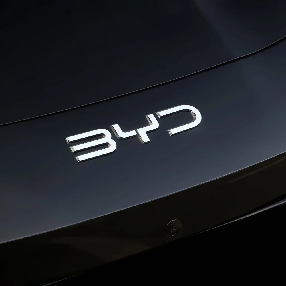 شعارات أمامية وخلفية لـ BYD