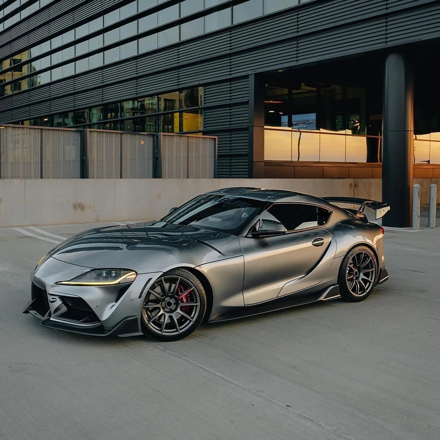 سبويلر أمامي AD Style لتويوتا سوبرا A90 / A91 MK5 (2020-2026) – فرونت ليب، سبلتر وديفيوزر أمامي 3 قطع ABS