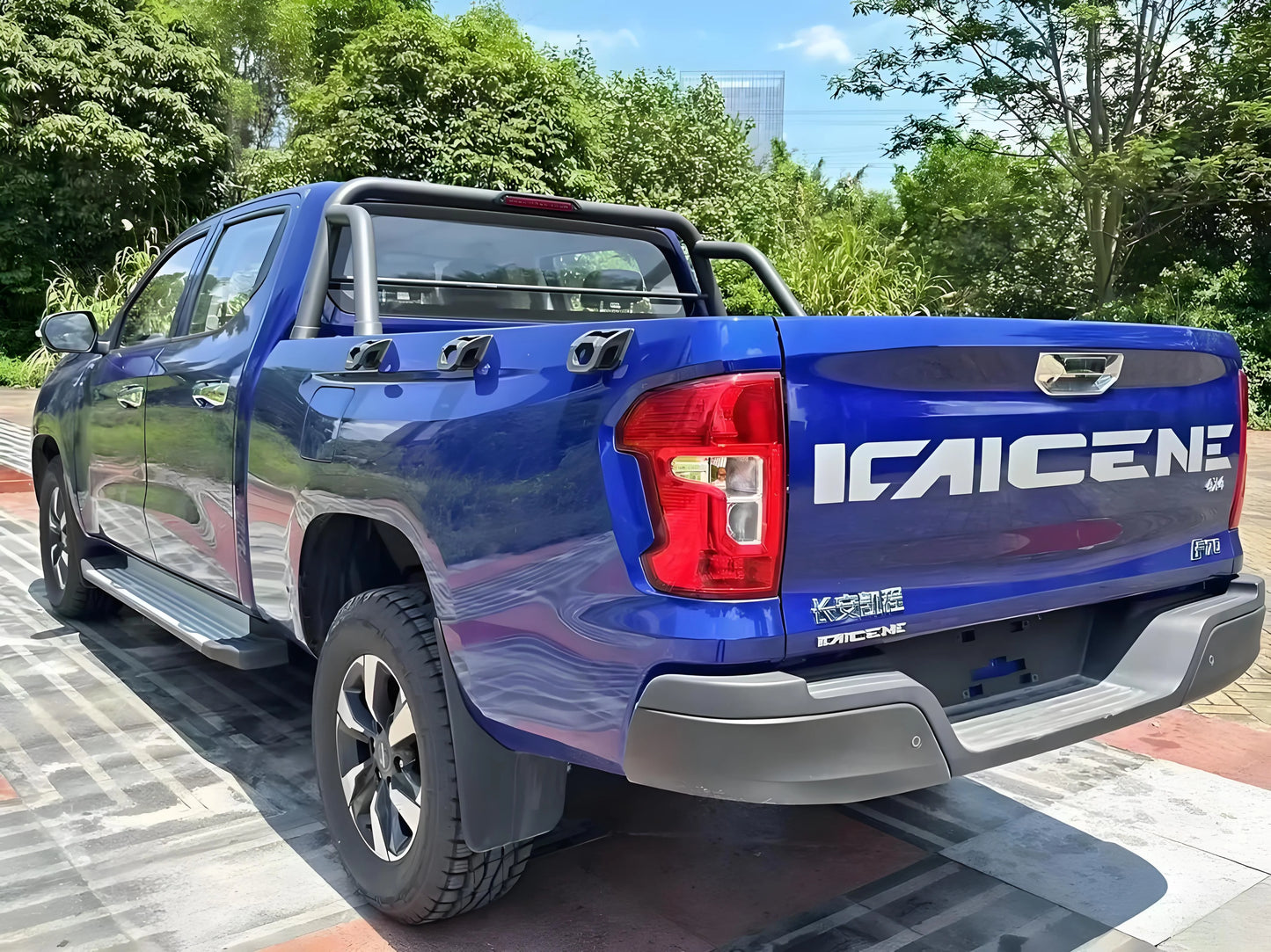 مساعدات غطاء المحرك لـ Changan Kaicene F70 / Hunter